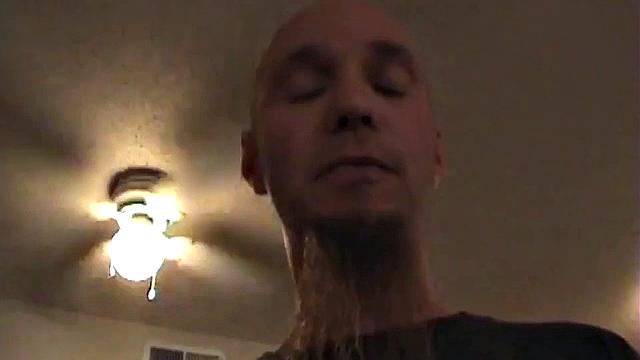 Cheating GF caught going lesbo and eating on camera