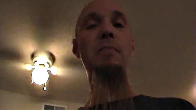 Cheating GF caught going lesbo and eating on camera