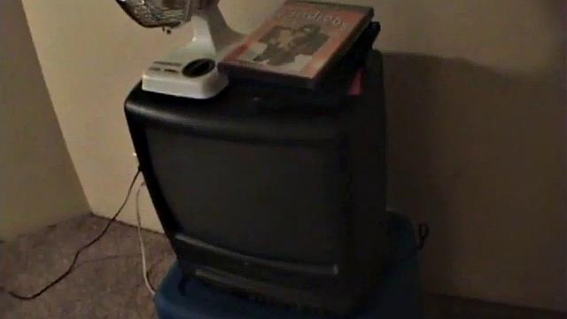 Cheating GF caught going lesbo and eating on camera