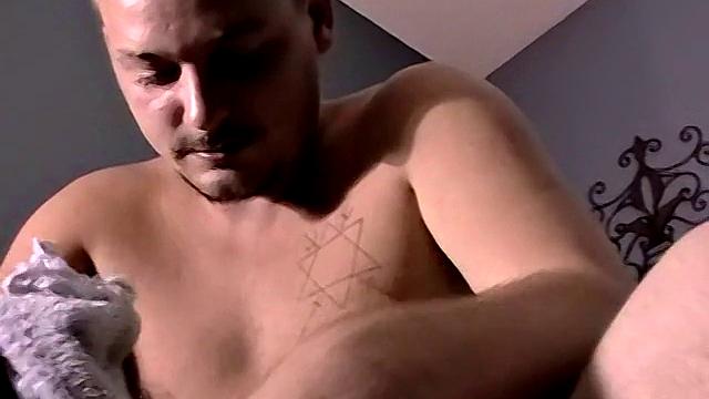 Две сосущие члены gBuddies - Брайан и Блейз