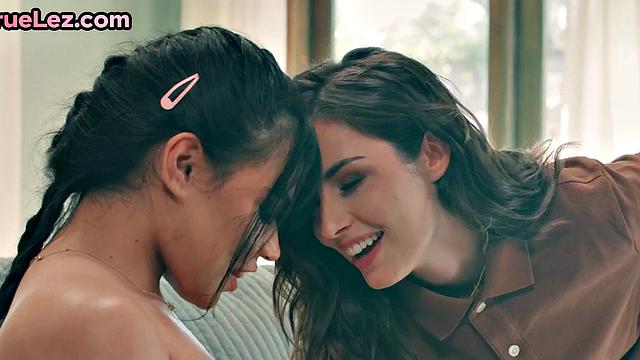 Bigass Lesbian GF in doggy