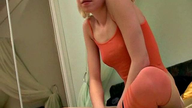 элис не болтает - ей надо просто хорошенько потрахаться