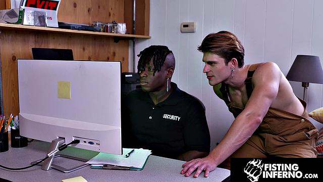 Bearded Beef Plays with Sub Cunt - FistingInferno