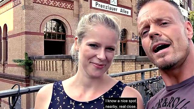 Real German amateur ballsucking in public