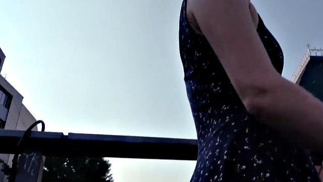 Real German amateur ballsucking in public