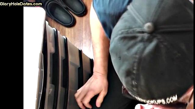 Gloryhole POV DILF sucks in closeup homemade BJ scene