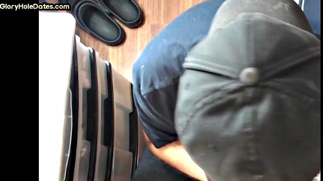 Gloryhole POV DILF sucks in closeup homemade BJ scene