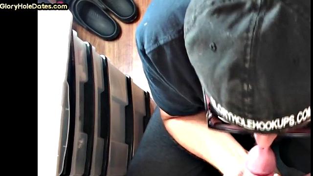 Gloryhole POV DILF sucks in closeup homemade BJ scene