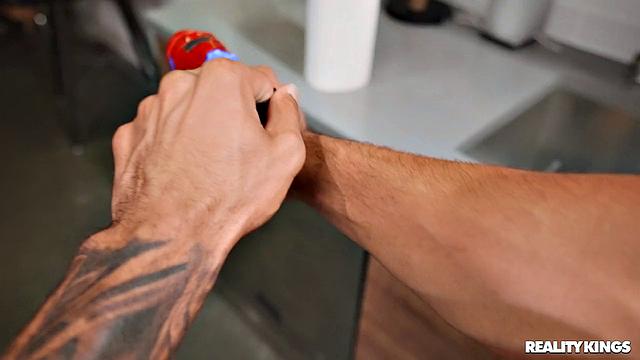 Hunting & Humping Girlfriend's Tight Pussy