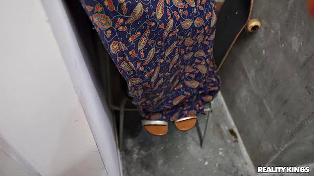 Hunting & Humping Girlfriend's Tight Pussy