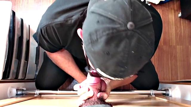 Sucking Off New York Cock