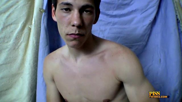 Fit Straight Guys Get Wet - Cooper Reeves And Eddy Lake