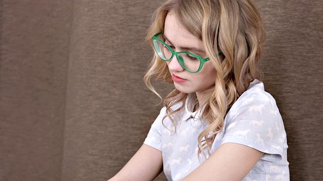 Angelic Tiny Fairy Fucks Boss