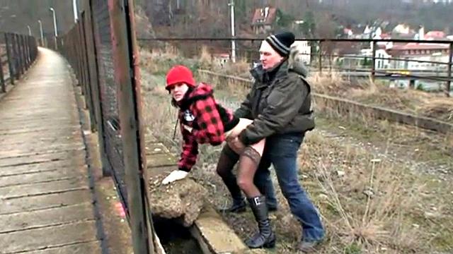 Gramps fetish teen sucks and gets fucked