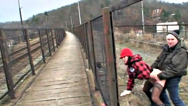 Gramps fetish teen sucks and gets fucked