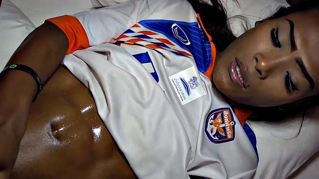 Jina 2: Armpit Licking Bareback Handjob