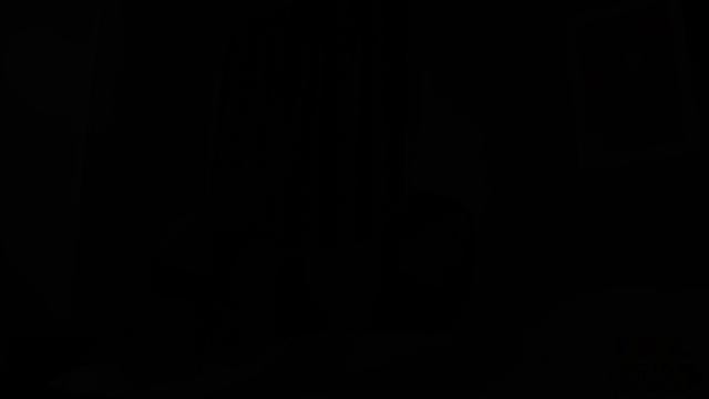 Homemade CFNM babe giving head to guy