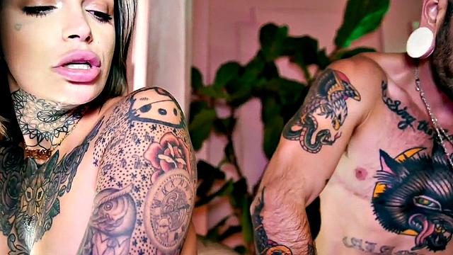 Pussyboi uses strapon to penetrate female's tight pussy