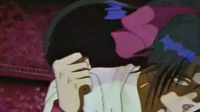 Две лесбиянки лижут и ласкают друг другу киски пальцами