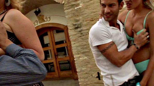 Group Bang Site - Bangin Busty Models