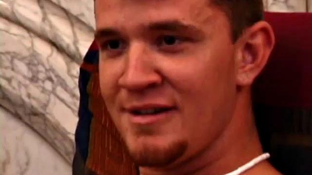 Lic seems at ease with Tapher. Both dudes wear jeans and t-shirts well, but lose them as they settle into each other. First, Lic slides his hand down his jeans to work up a boner, while Tapher rubs one up from the outside.