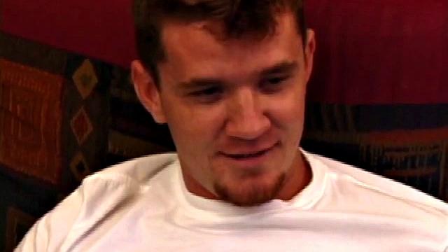 Lic seems at ease with Tapher. Both dudes wear jeans and t-shirts well, but lose them as they settle into each other. First, Lic slides his hand down his jeans to work up a boner, while Tapher rubs one up from the outside.