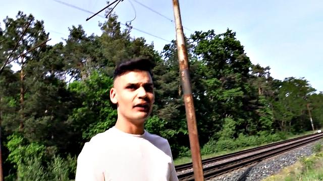 21yo amateur pulled and fucked at the train station