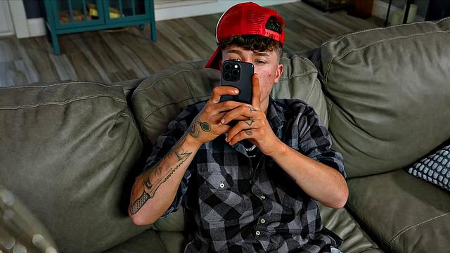 Do you like my New Years Eve outfit, stepbro?