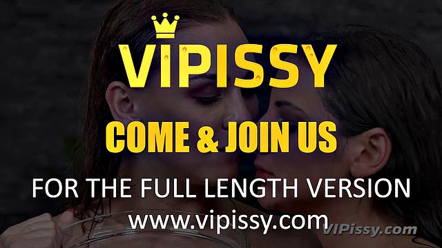 Stunning Girls Shower In Piss