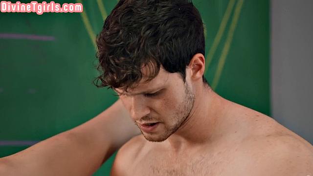 Trans gamer penetrated by her lover