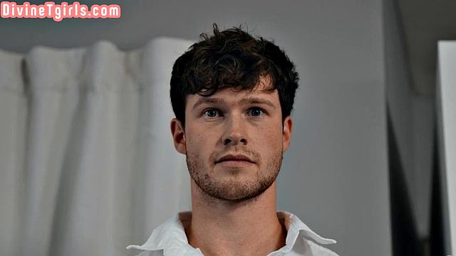 Trans gamer penetrated by her lover