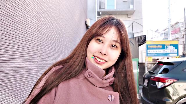 Introducing Suzuna Shiraishi: A Busty Babe With Nasty Requests
