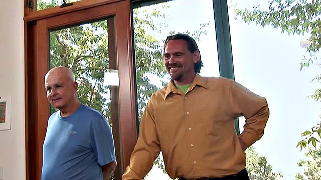 Housewife Lya Pink uses mouth and pussy on cock