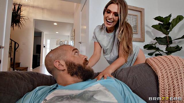 Horny GF Gets a Creampie