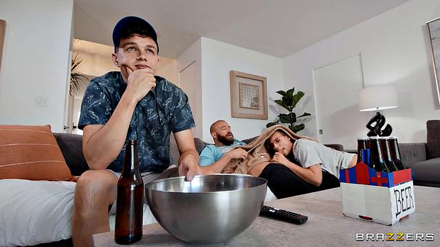 Horny GF Gets a Creampie