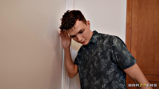 Horny GF Gets a Creampie