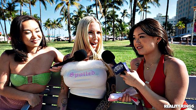 секс-задания за деньги прямо на улице