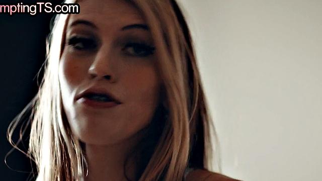 Transsexual lady enjoys anal with shelady BFF