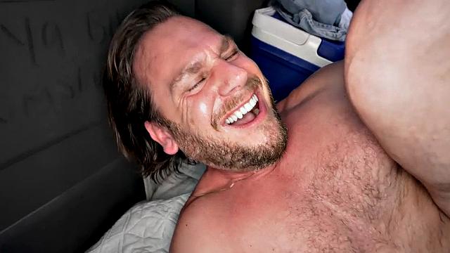 Worker from street fucks gay ass in public outdoor van