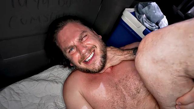 Worker from street fucks gay ass in public outdoor van