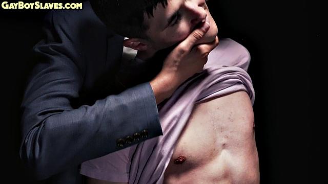 Submissive oiled twink gets fucked by dominant DILF