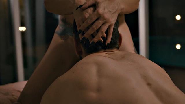 Busty big tits TS barebacked by deepthroated BF