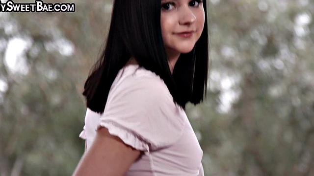 Big booty college babe fucked from behind by nympho fucker