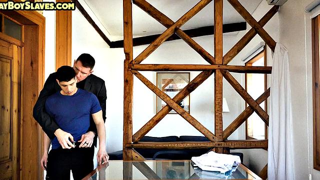 Amateur stud acts like subject for dominant DILF