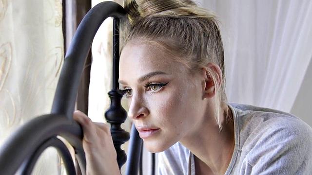 Petite Asian babe sucks cock before getting fucked by her BF