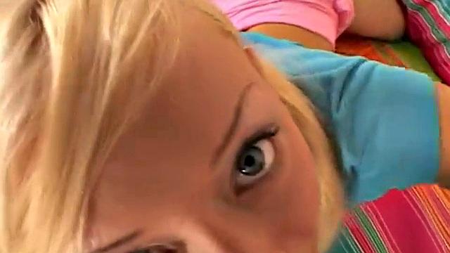 Lil Lexy blowjob big closeup