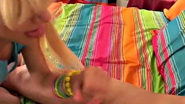 Lil Lexy blowjob big closeup