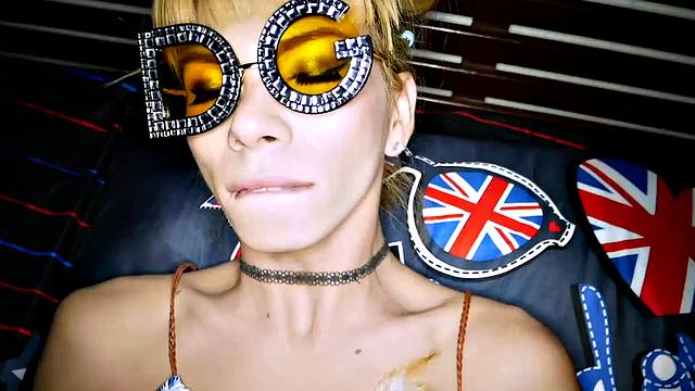 Belle	:	DG Sundress Rimming Creampie