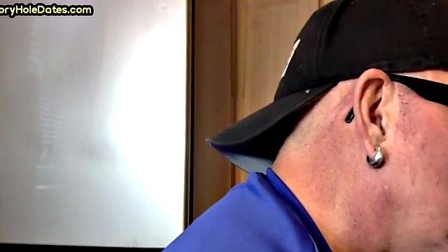 Gloryhole DILF gives homemade closeup POV BJ to his BF