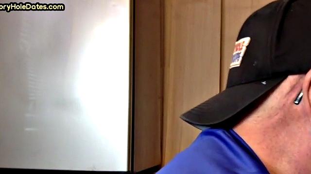 Gloryhole DILF gives homemade closeup POV BJ to his BF